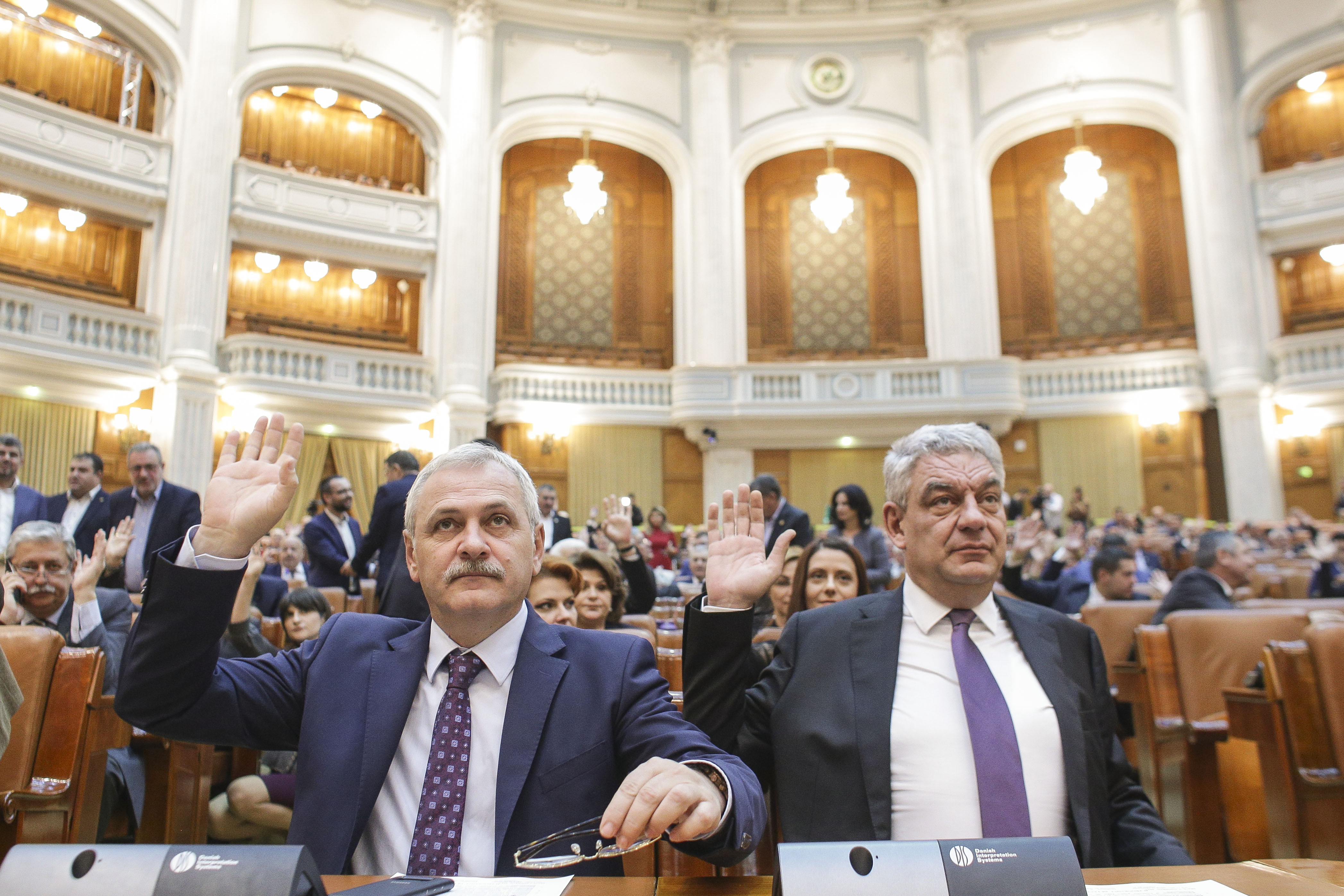 Bugetul de stat pe 2018, aprobat în Parlament. Tudose promite că va face ”o țară mai bună”