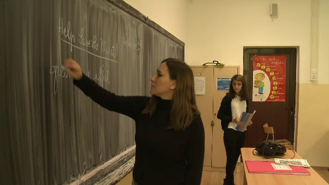 55.000 de profesori români vor fi învățați să predea după tehnici moderne