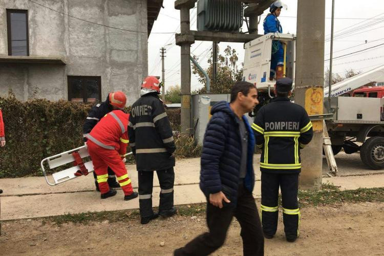 Sinucidere la Brăila. Un bărbat s-a urcat pe un transformator electric