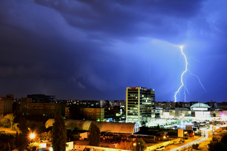 Vremea 9 noiembrie 2017. Plouă în toată țara. Când vor crește temperaturile