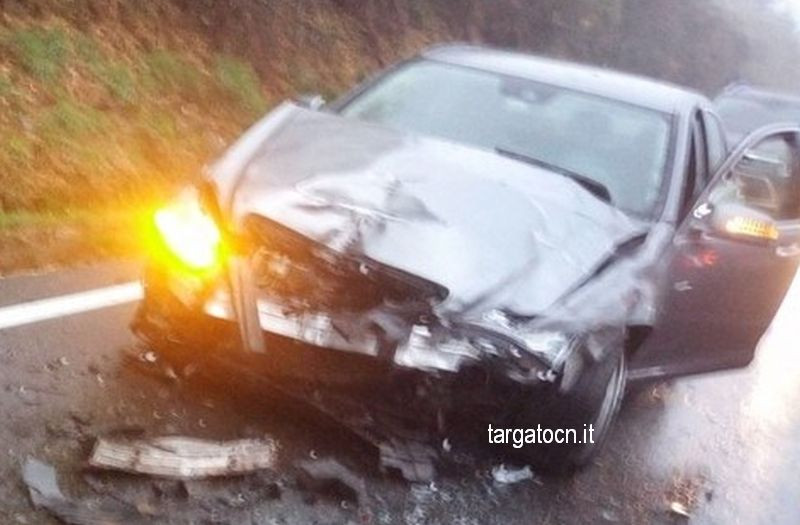 Doi români au decedat în Italia, în urma unui grav accident. FOTO