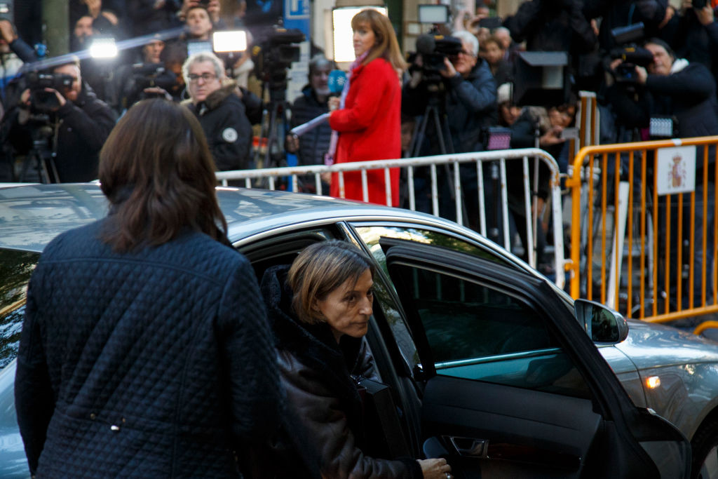 Fosta președintă a Parlamentului catalan, eliberată pe cauțiune