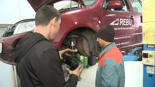 Banii cheltuiți pe cursuri de calificare. Statul dă până la 4.000 de lei lunar de persoană