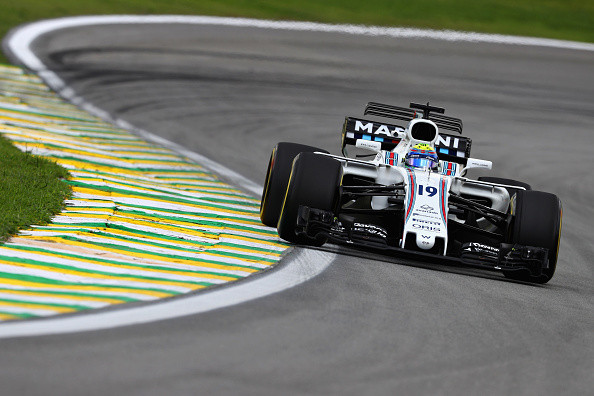 Jaf armat în Sao Paulo. Membri ai echipei de Formula 1 Mercedes au fost victimele hoților