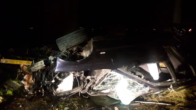 Au murit în drum spre serviciu, după ce mașina lor a plonjat de pe o pasarelă, pe calea ferată