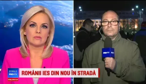 Câteva sute de persoane s-au adunat duminică în Piaţa Victoriei din Capitală pentru a protesta faţă de modificările Codului Fiscal şi ale legilor justiţiei