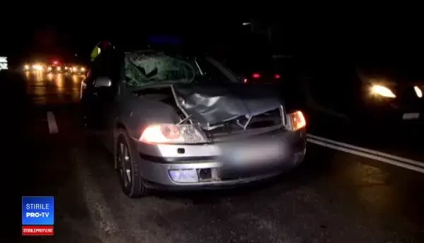 A murit după ce a traversat neregulamentar. A ajuns în portbagajul mașinii care l-a lovit