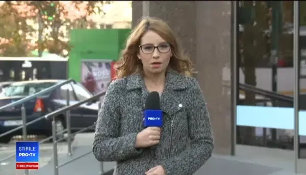 Dosarul "Diplome fără licență". Suspecţii aveau zeci de mii de euro, aur, perle și rubine