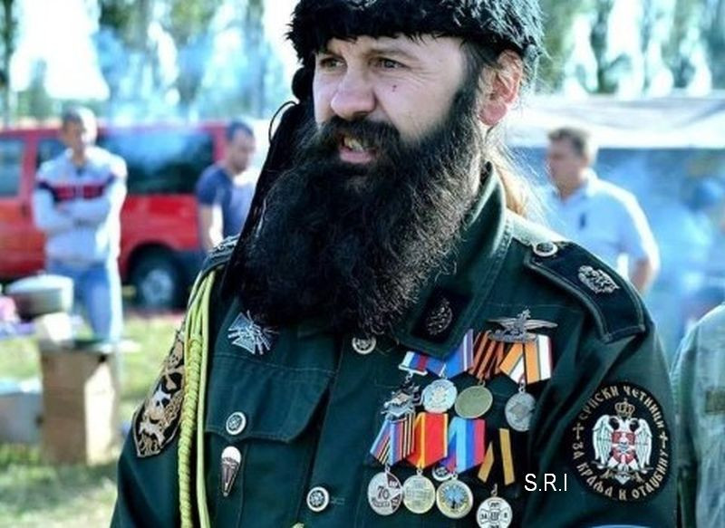 Cetățean sârb, comandant al unei organizații paramilitare, declarat indezirabil în România pentru 15 ani