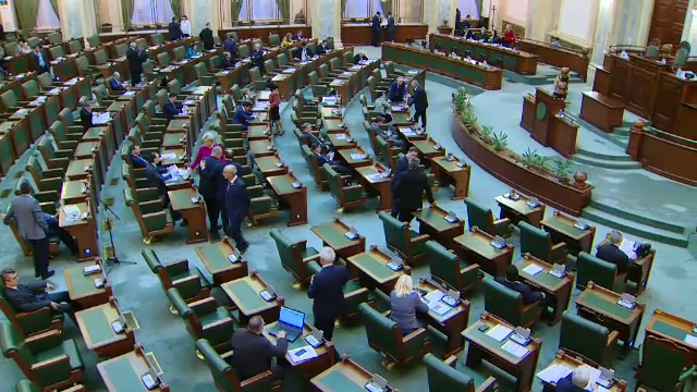 Condamnații penal definitiv pot candida la Prezidențiale și Parlament, în 2019. Reacția opoziției