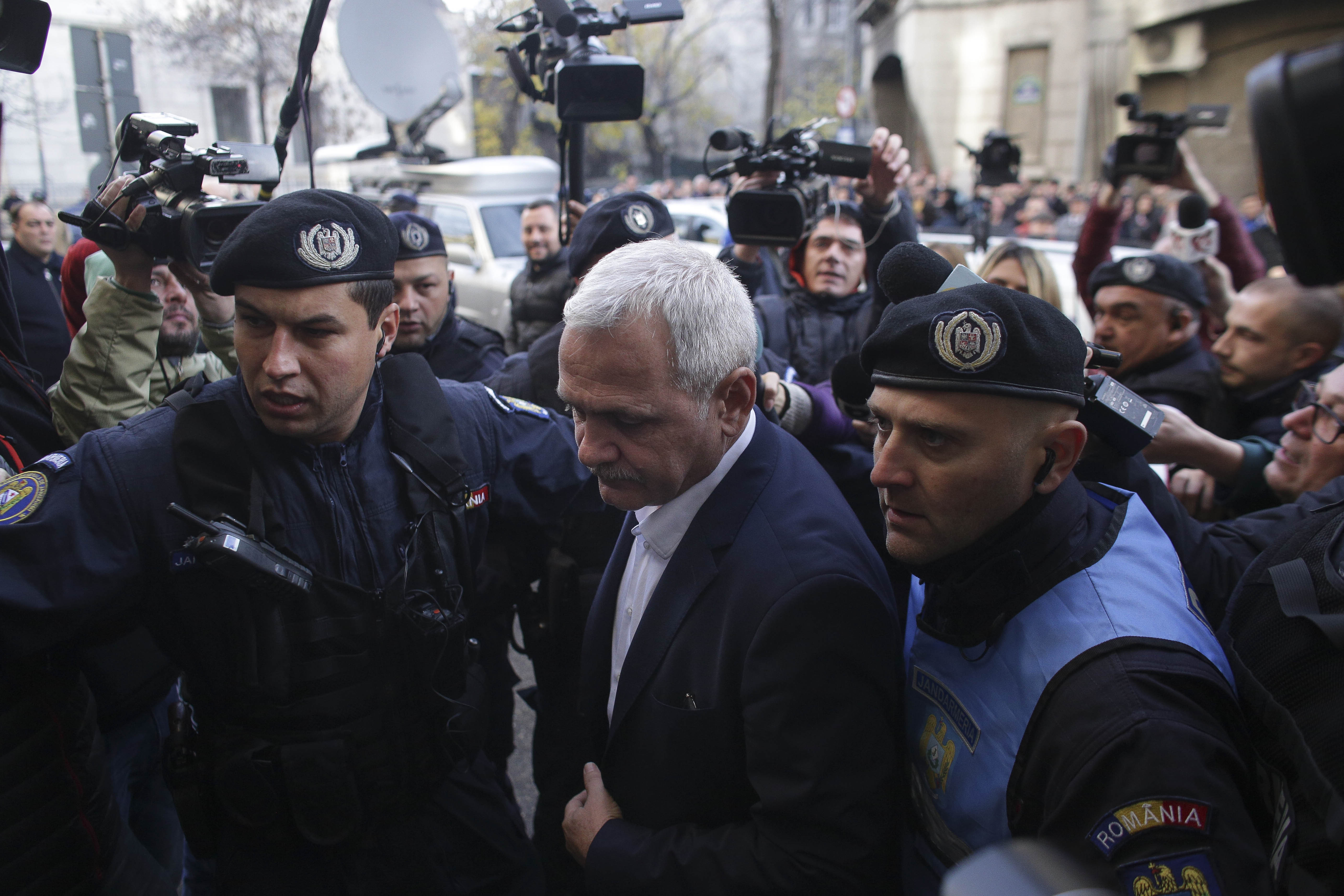 Dragnea află săptămâna viitoare dacă scapă de sechestrul pe avere