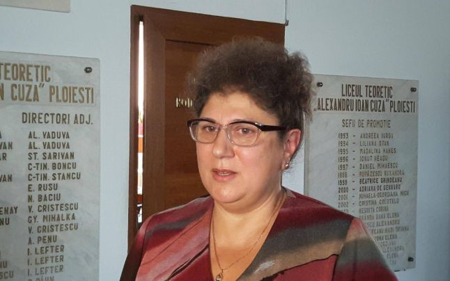 Prima reacție a profesoarei care a tuns la oră doi elevi: ”Lipseşte o mică şuviţă din perişor. Nu le-am schimbat imaginea”