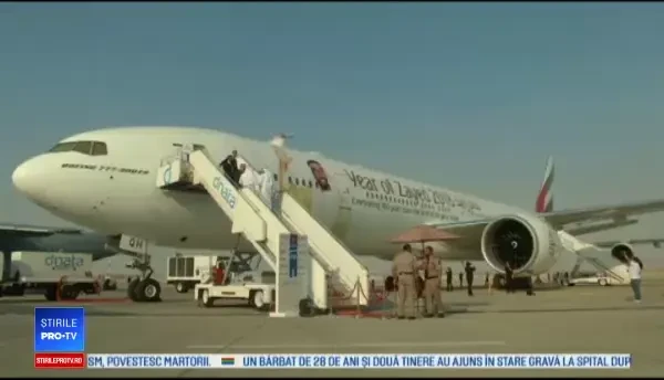 Lux la cel mai înalt nivel în Dubai. Cum arată un avion privat, îmbrăcat într-un lac cu praf de diamant