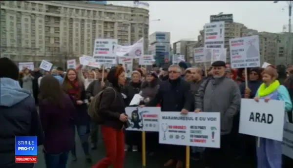 Medicii de familie au ieşit miercuri în strada pentru a îşi manifesta nemulţumirea faţă de condiţiile de muncă