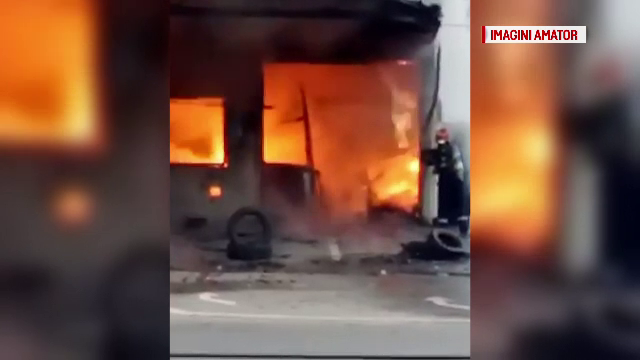 Vulcanizare din Pitești, făcută scrum într-un incendiu. Proprietarul spune că focul a fost pus intenționat