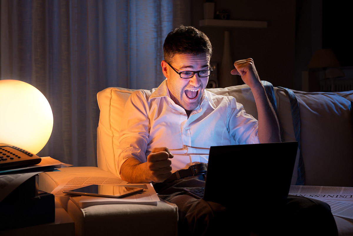 Cea mai bună perioadă să-ți schimbi electronicele? De Black Friday