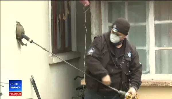 Cum puteți evita incendiile provocate de coșurile de fum. O soluție, cosarii profesioniști