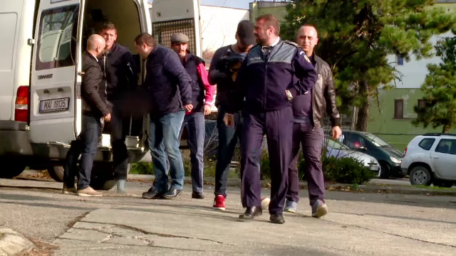 Constanțeni păcăliți de o bandă de muncitori falși. Cum erau șantajați oamenii