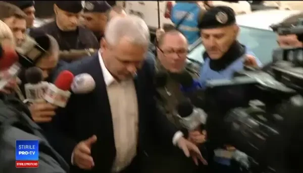 PSD a adoptat o rezoluție împotriva statului paralel și ilegal: Klaus Iohannis este complice