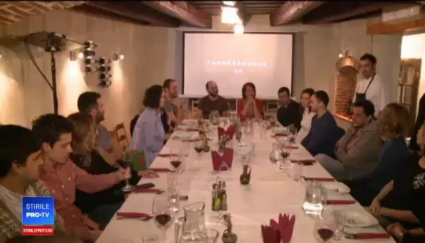 Cinefilii s-au delectat cu specialități din rață la film. Prețul unui bilet la cinema-culinar