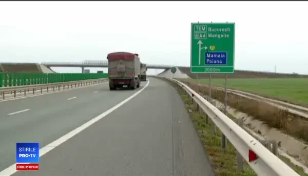 Pericole mortale pe autostrăzile din România. Semnele rutiere te ajută să intri în stabilopozi
