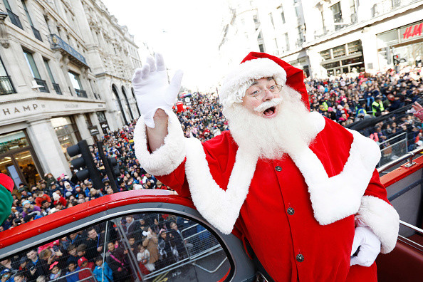 Marea Britanie: Parada jucăriilor de Crăciun