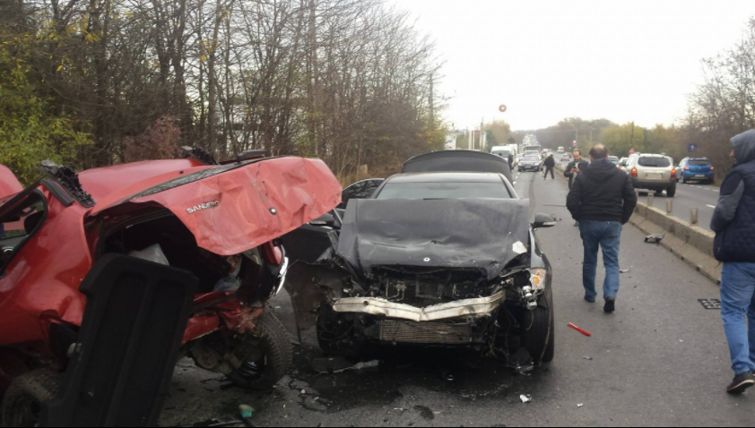 Accident în Constanța: 3 răniți. Una dintre victime, transportată cu un elicopter SMURD