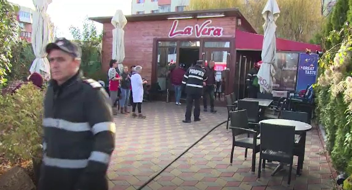Explozie pe terasa unui restaurant din Pitești. Trei persoane au ajuns la spital
