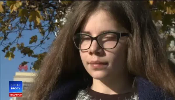 O deputată vrea să schimbe legea hărțuirii sexuale. Mărturiile tinerelor hărțuite pe stradă