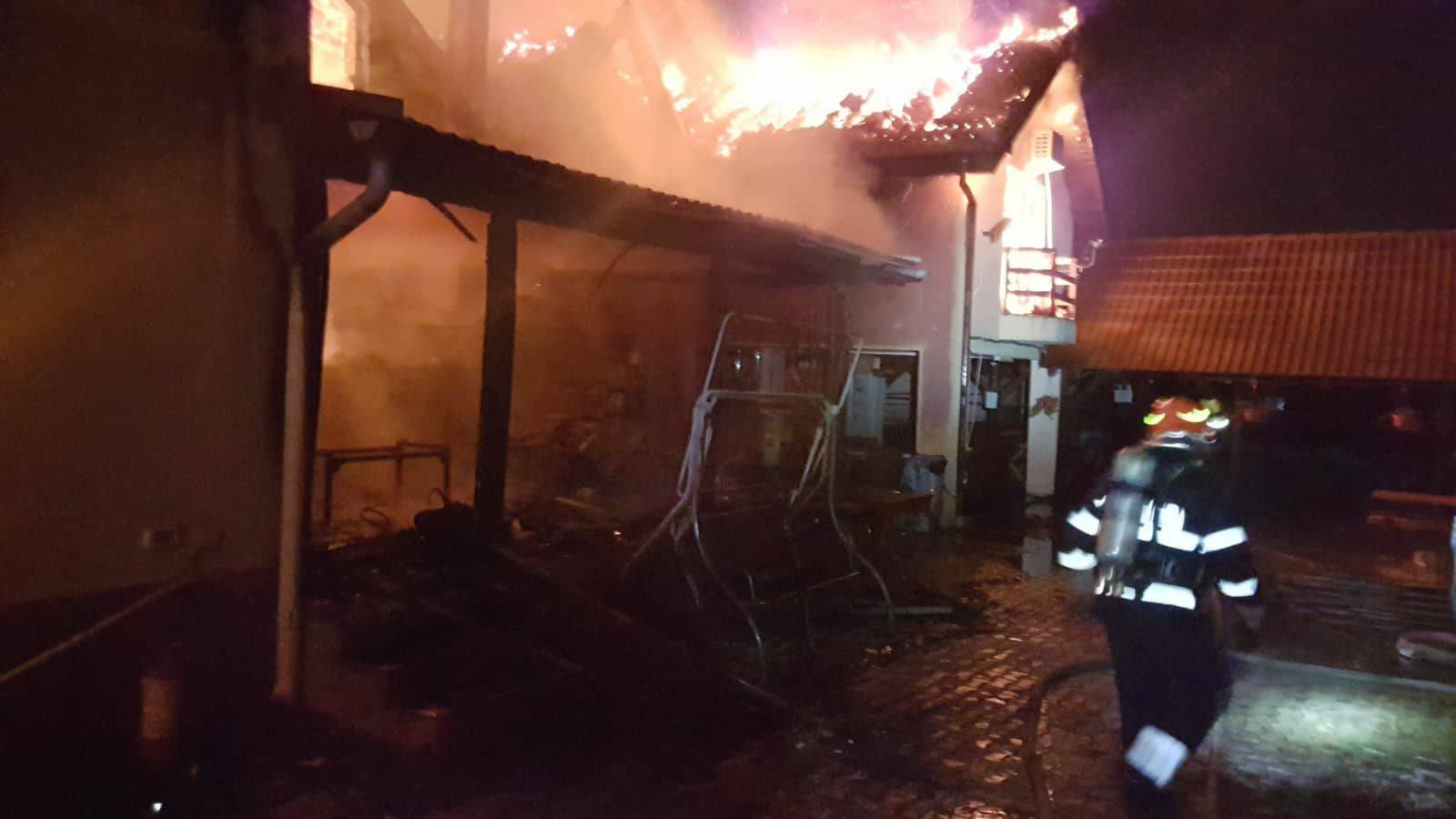 incendiu timis pensiune