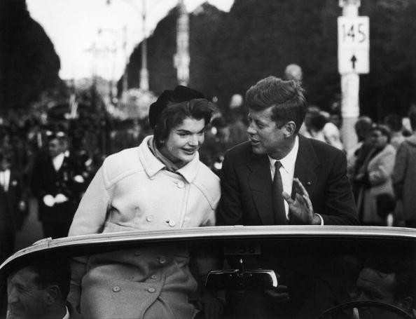 Teoriile conspirației susțin că John F. Kennedy a fost asasinat de propria soție