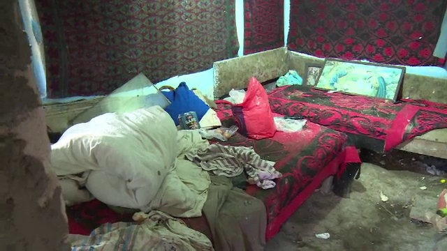 6 frați, nespălați și plini de păduchi, ținuți fără mâncare, luați din familia lor