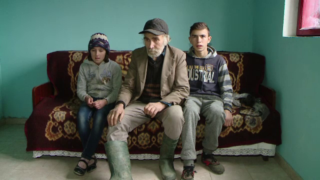 Patru copii din județul Iași au nevoie de ajutor pentru a se muta în noua lor casă