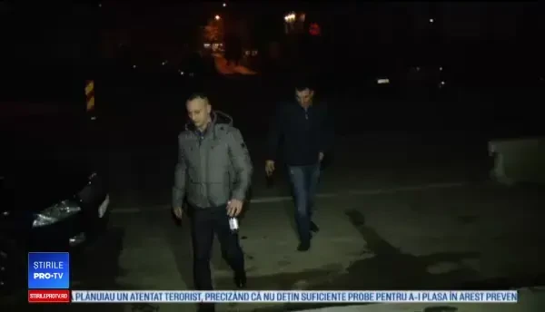 Doi timișoreni, bătuți de jandarmi și polițiști, care i-au luat drept hoţi