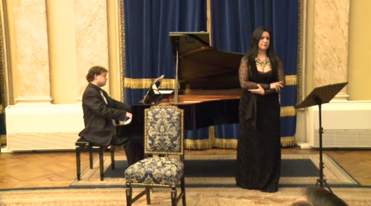 Zeci de oameni i-au adus un omagiu prințesei Marina Sturdza