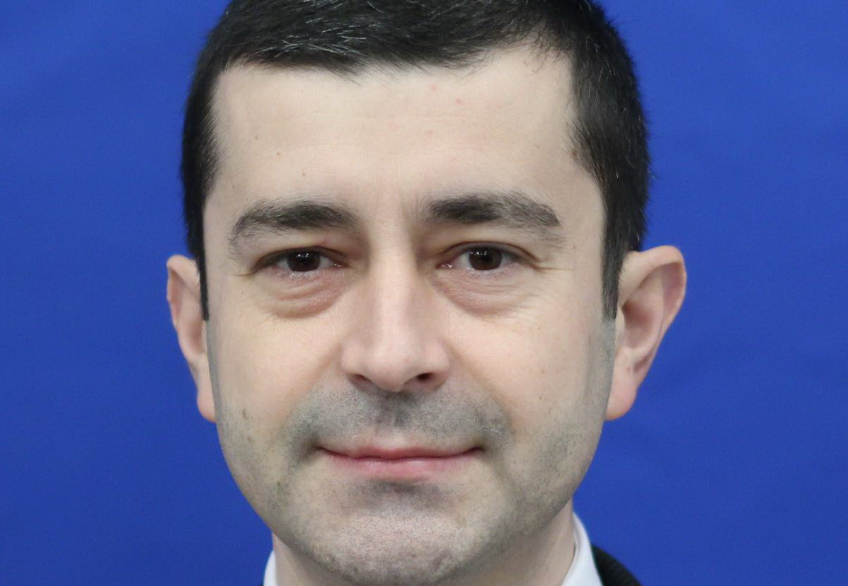 Deputat PSD, rănit într-un accident de motocicletă pe DN 73, în Argeş