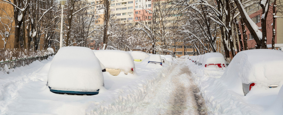 ANM: Cod galben și portocaliu de ploi și ninsori pentru mai multe zone din țară