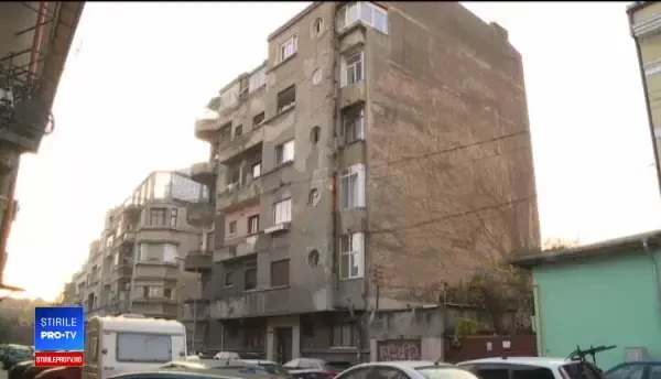 Planul Primăriei pentru clădirile aflate în paragină, în Capitală. Proprietarii, obligați să plătească în rate