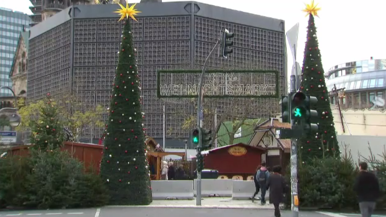 S-a deschis târgul de Crăciun din Berlin. 12 oameni au murit acolo, anul trecut, în urma unui atac terorist