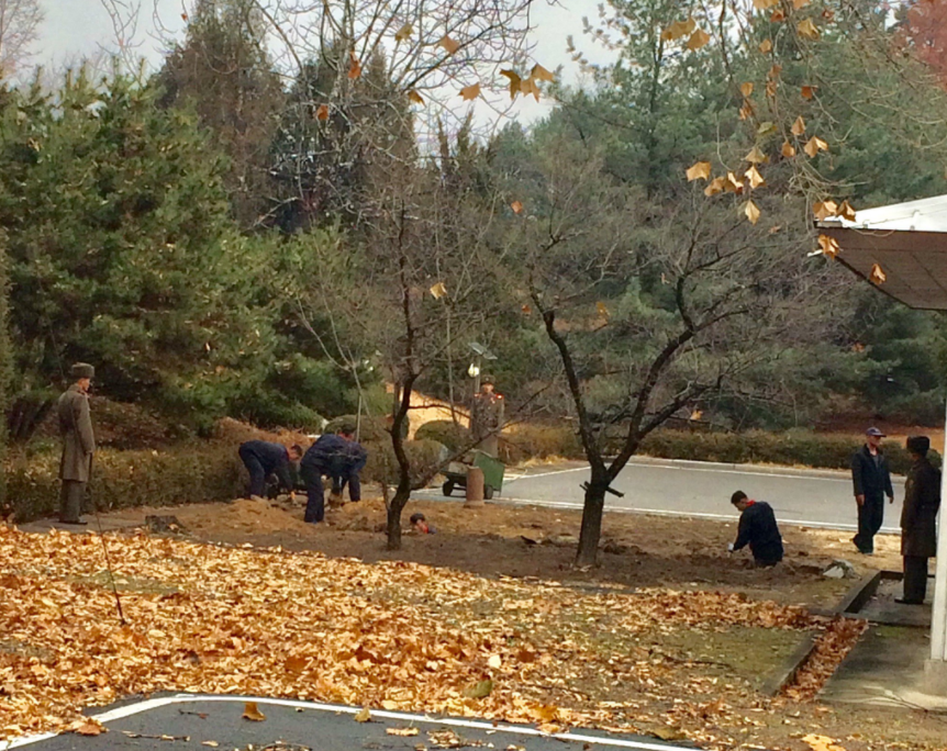 Coreea de Nord acționează după dezertarea militarului. Șanțuri adânci la granița cu sudul