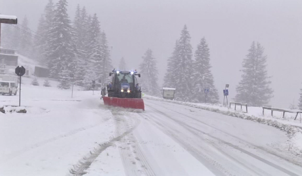 Informare meteo de la ANM. Urmează 3 zile de ninsoare, lapoviță și ploaie