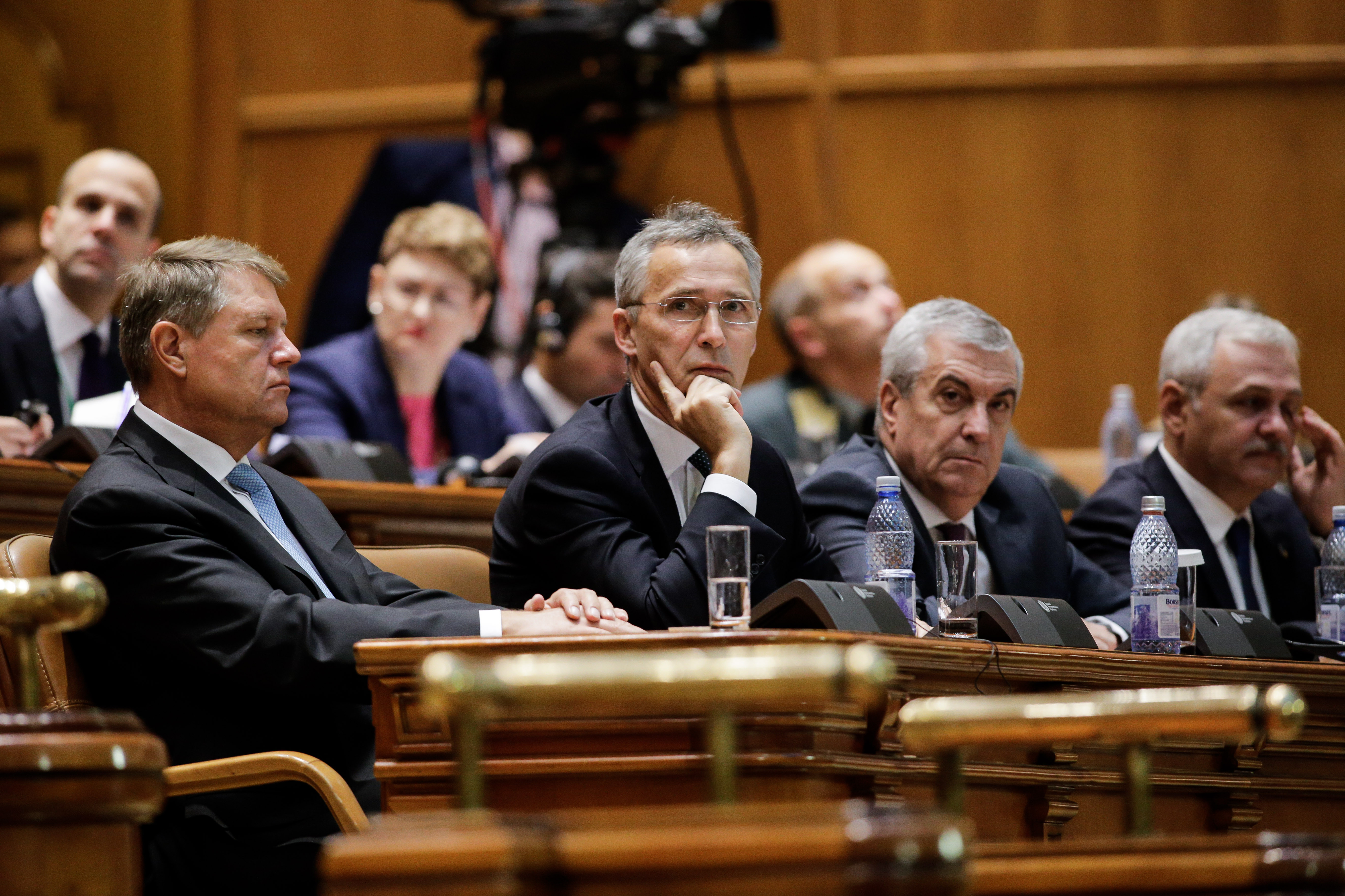 Războiul cuvintelor Dragnea, Tăriceanu - Statele Unite. Analiști: În joc este securitatea României