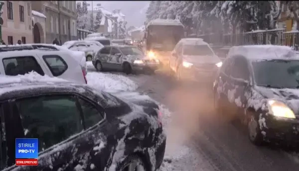 Stratul de zăpadă a atins 10 cm la Predeal și în Poiana Brașov. Prognoza pentru următoarele zile