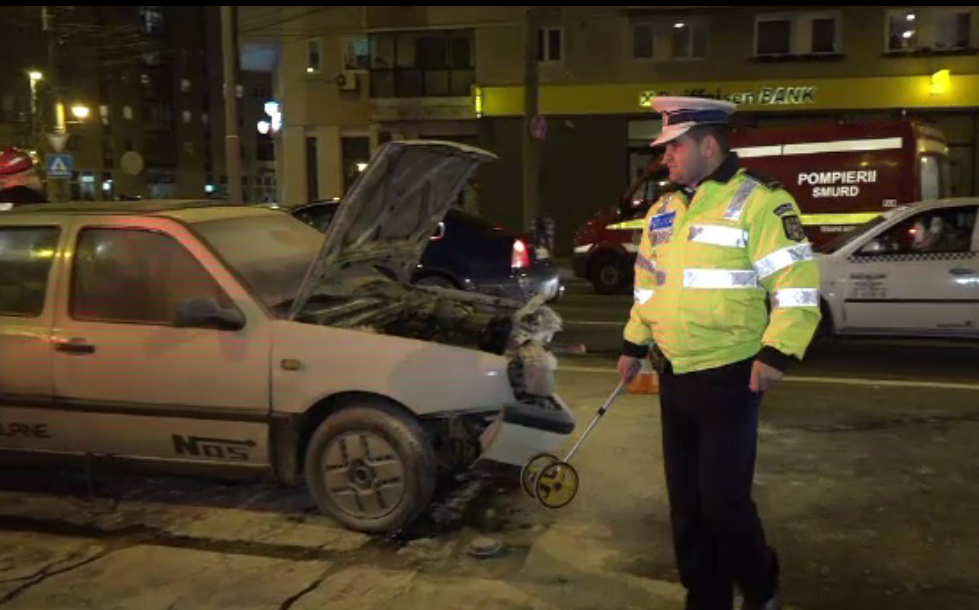 Doi soți și nepoata lor de 13 ani, la spital după ce bărbatul a ajuns inexplicabil pe contrasens