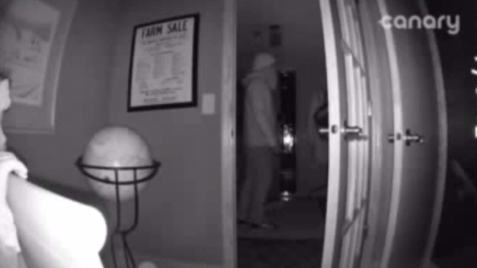 S-a trezit în toiul nopții cu un hoț în casă. Descoperirea făcută după ce tâlharul a plecat