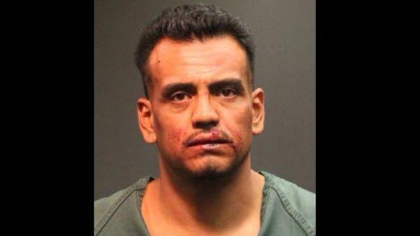 Un bărbat cerșea bani de carburant pentru un Ferrari. Ce au aflat polițiștii