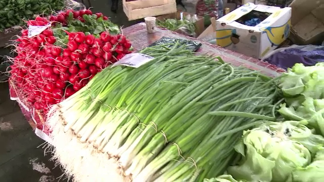 Pieţe pline de legume în postul Crăciunului. Cât de profitabilă a fost investiţia în sere