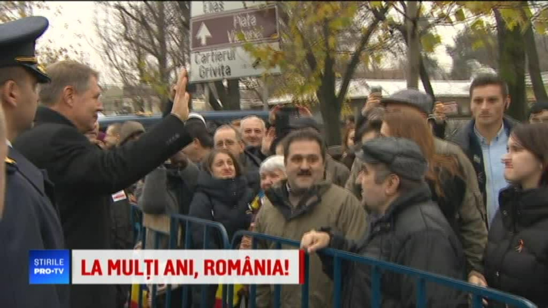 Klaus Iohannis, baie de multime