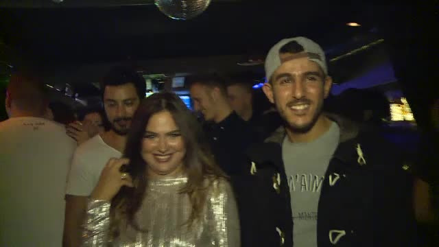 Petreceri cu muzică populară în cluburile din Capitală, de 1 Decembrie