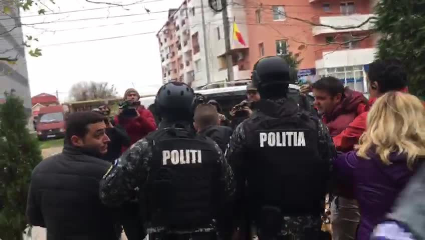 Doi liceeni au recunoscut că au comis crima oribilă din Călăraşi. Ce motiv au avut